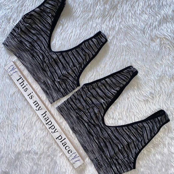 Set of 2 Izod Sport Style Bra - Picture 1 of 4